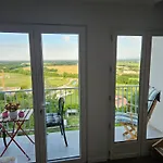 Atlantis Apartment